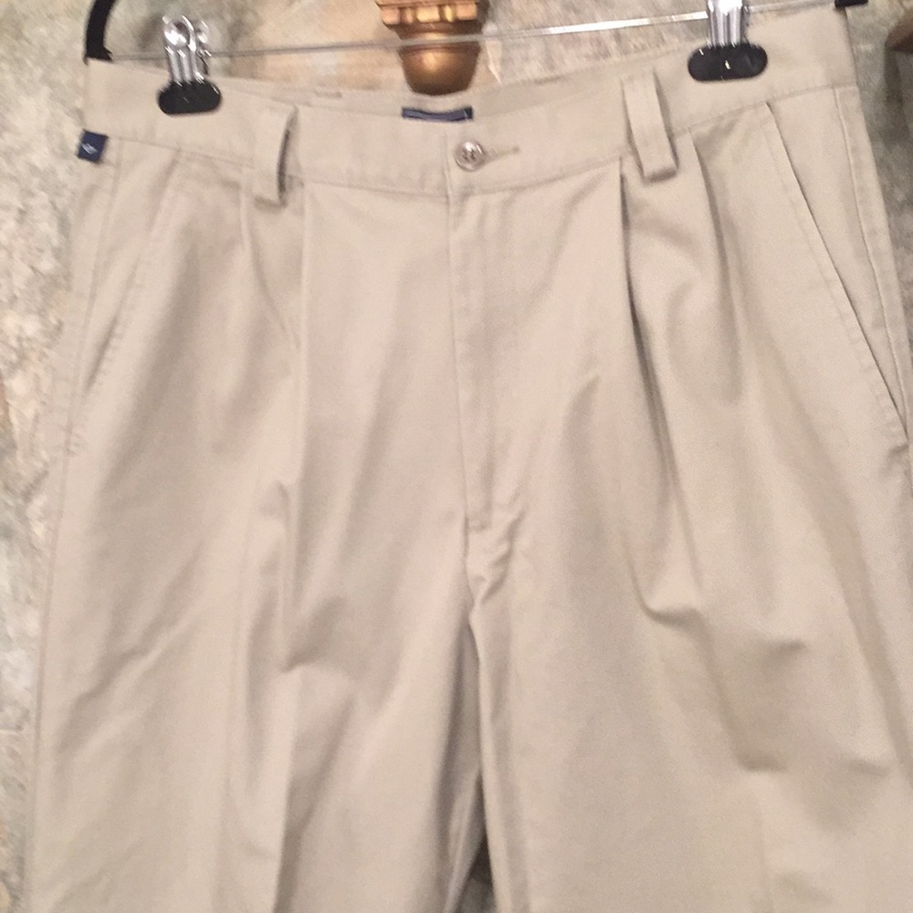 Dockers pleated relaxed fit 33×30 - Picture 3 of 8